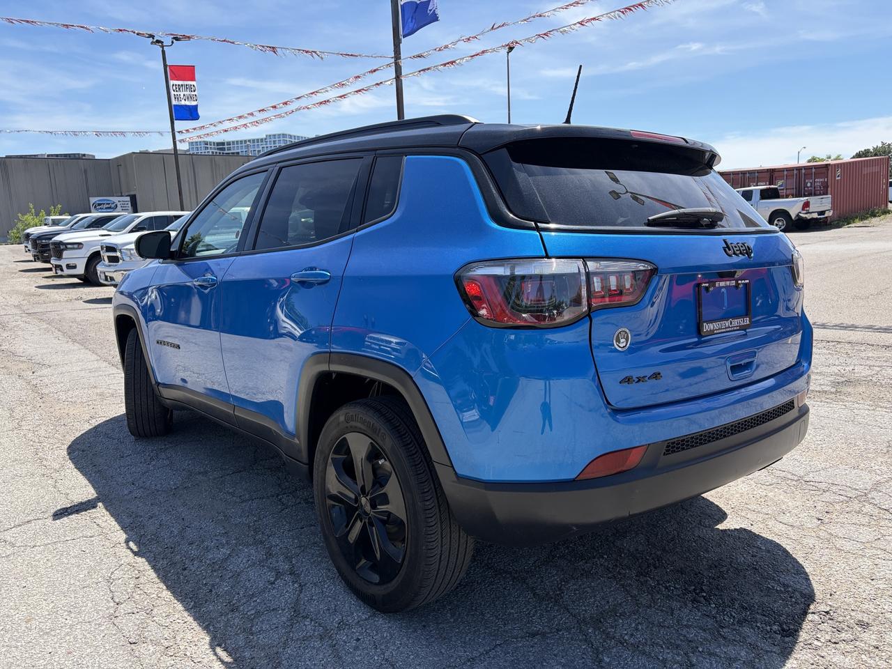 2021 Jeep Compass Altitude 4x4 w/Power Liftgate, NAV, Leather Photo