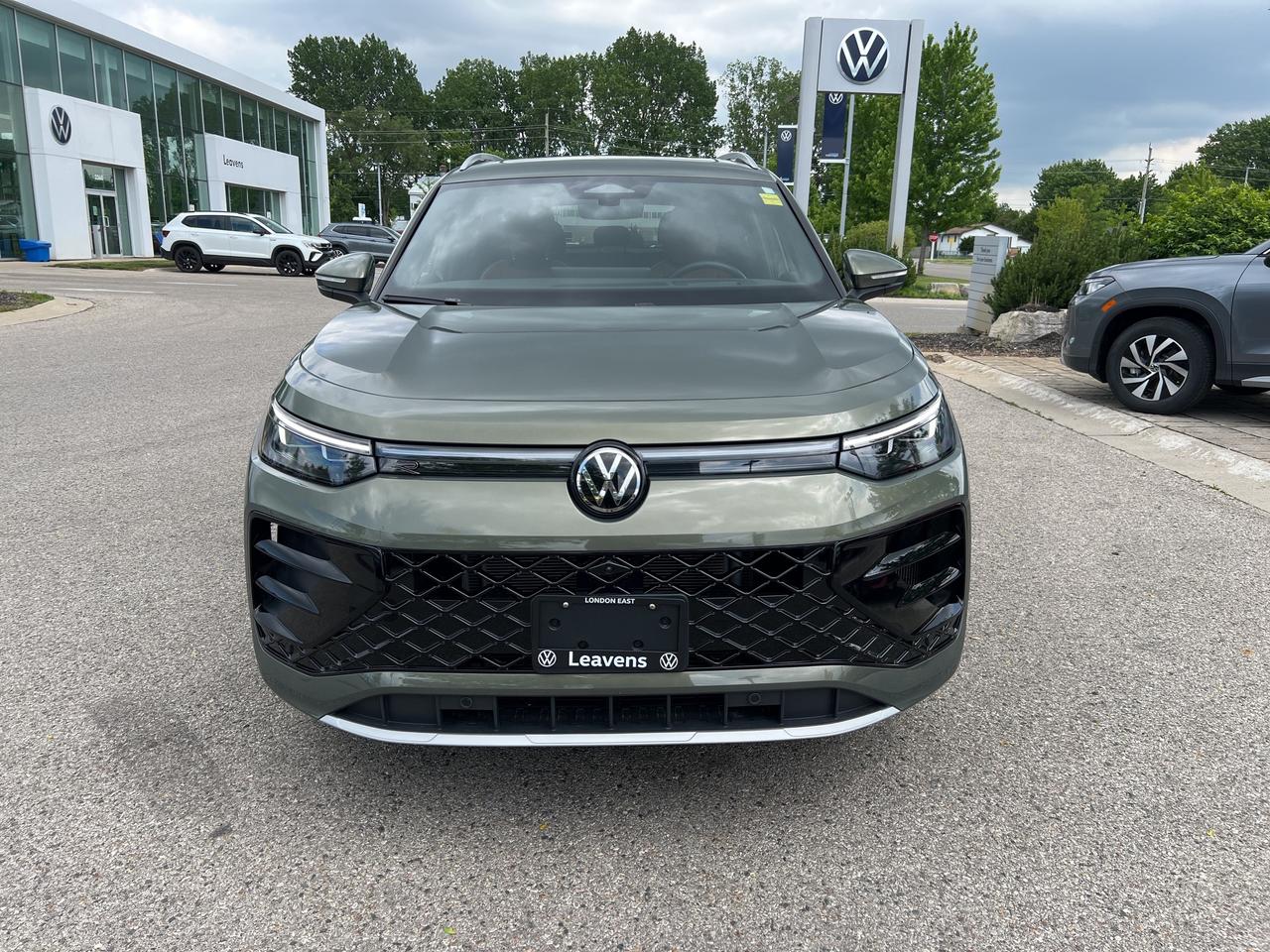 2026 Volkswagen Tiguan Highline Turbo R-Line 4MOTION Photo