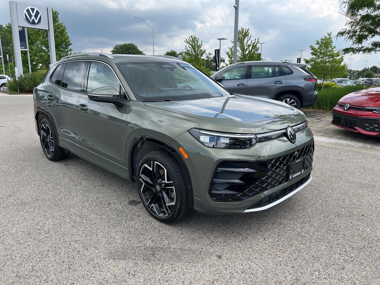 2026 Volkswagen Tiguan Highline Turbo R-Line 4MOTION Photo