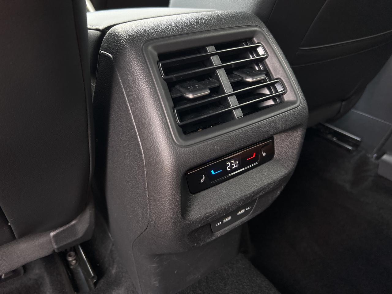 2026 Volkswagen Tiguan Highline Turbo R-Line 4MOTION Photo