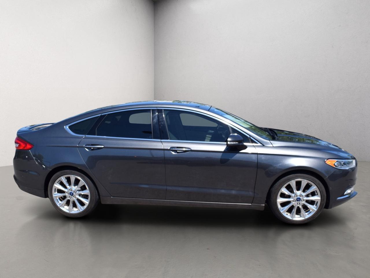 2017 Ford Fusion Platinum AWD Leather Sunroof Navi Photo