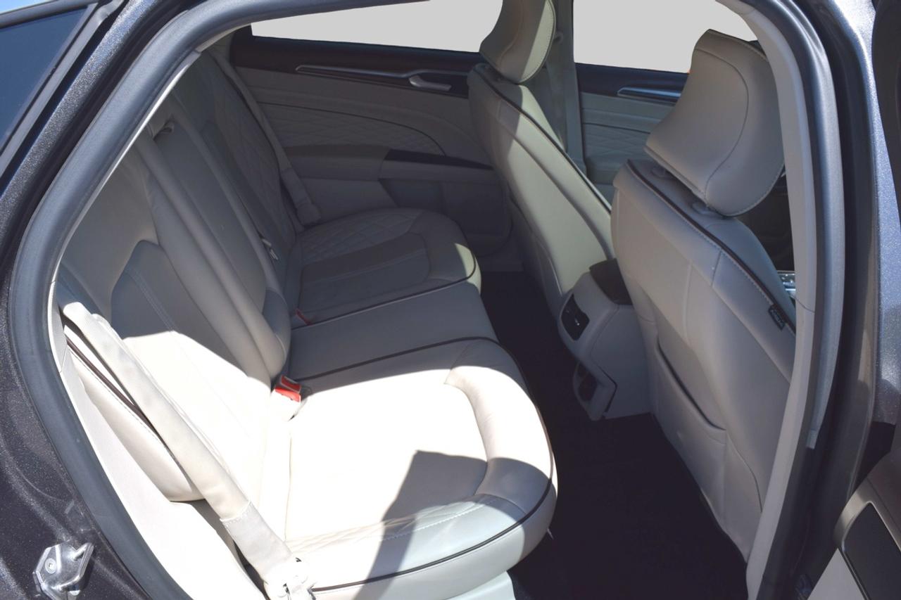 2017 Ford Fusion Platinum AWD Leather Sunroof Navi Photo