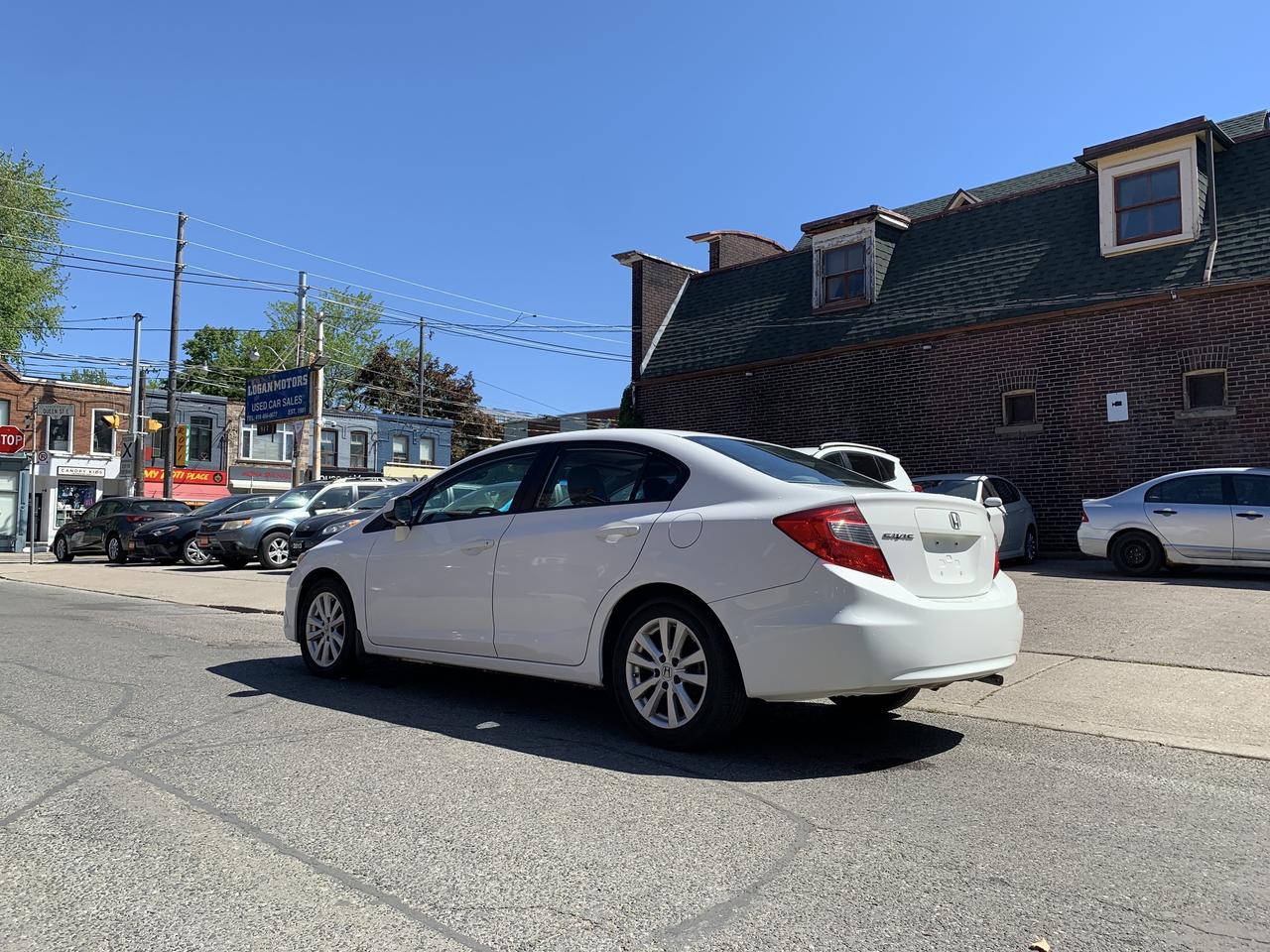 2012 Honda Civic 4dr Auto EX Photo