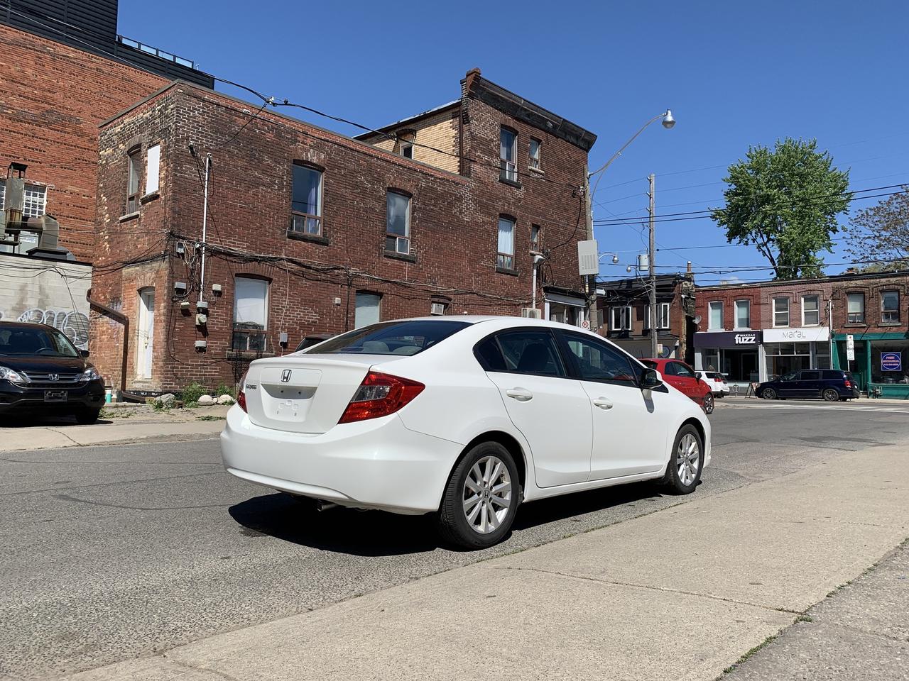 2012 Honda Civic 4dr Auto EX Photo