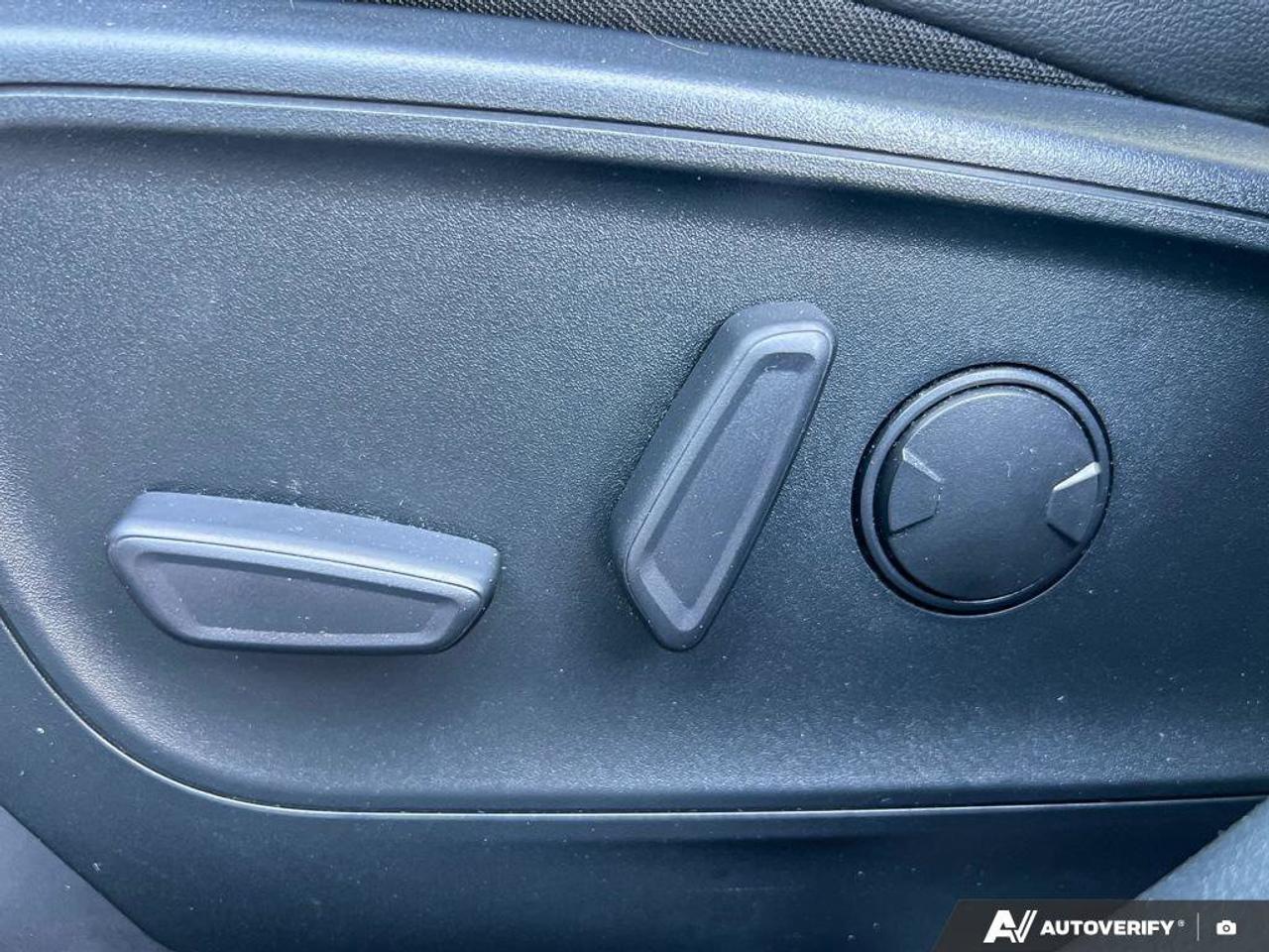 2021 Ford Escape SEL   301A   PANO ROOF   HTD STEER WHEEL Photo