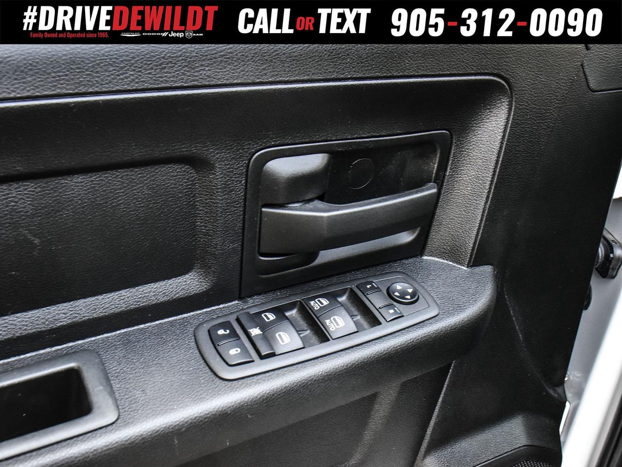 2021 RAM 1500 Classic EXPRESS   HEMI ENGINE   HEATED SEATS + WHEEL Photo