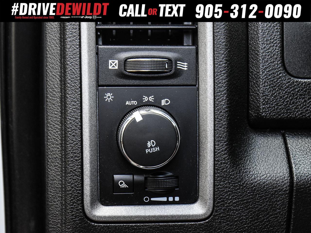 2021 RAM 1500 Classic EXPRESS   HEMI ENGINE   HEATED SEATS + WHEEL Photo