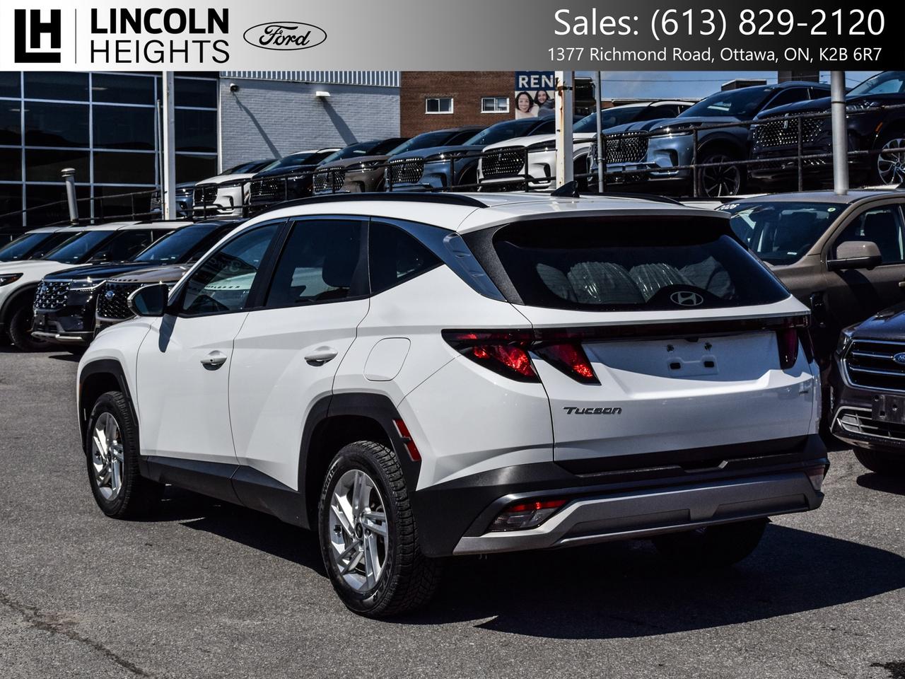 2025 Hyundai Tucson  Photo3