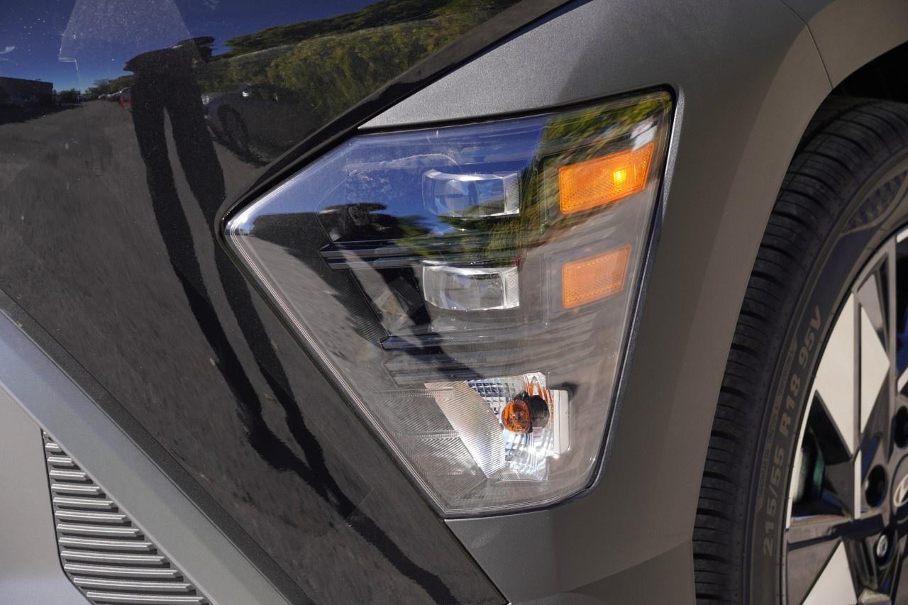 2026 Hyundai KONA 2.0L Preferred AWD Photo2