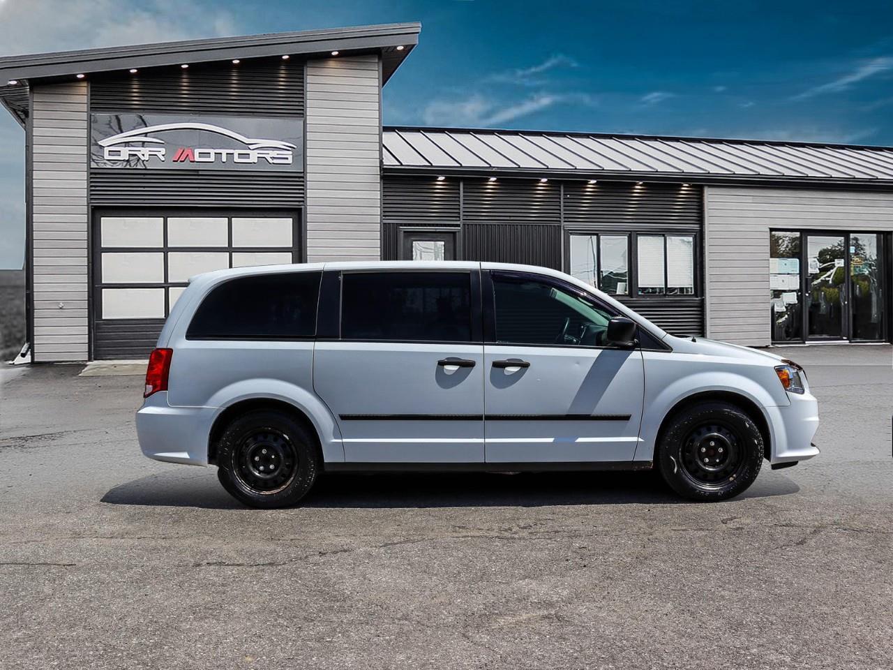 2016 Dodge Grand Caravan SE/SXT Passenger Van Photo