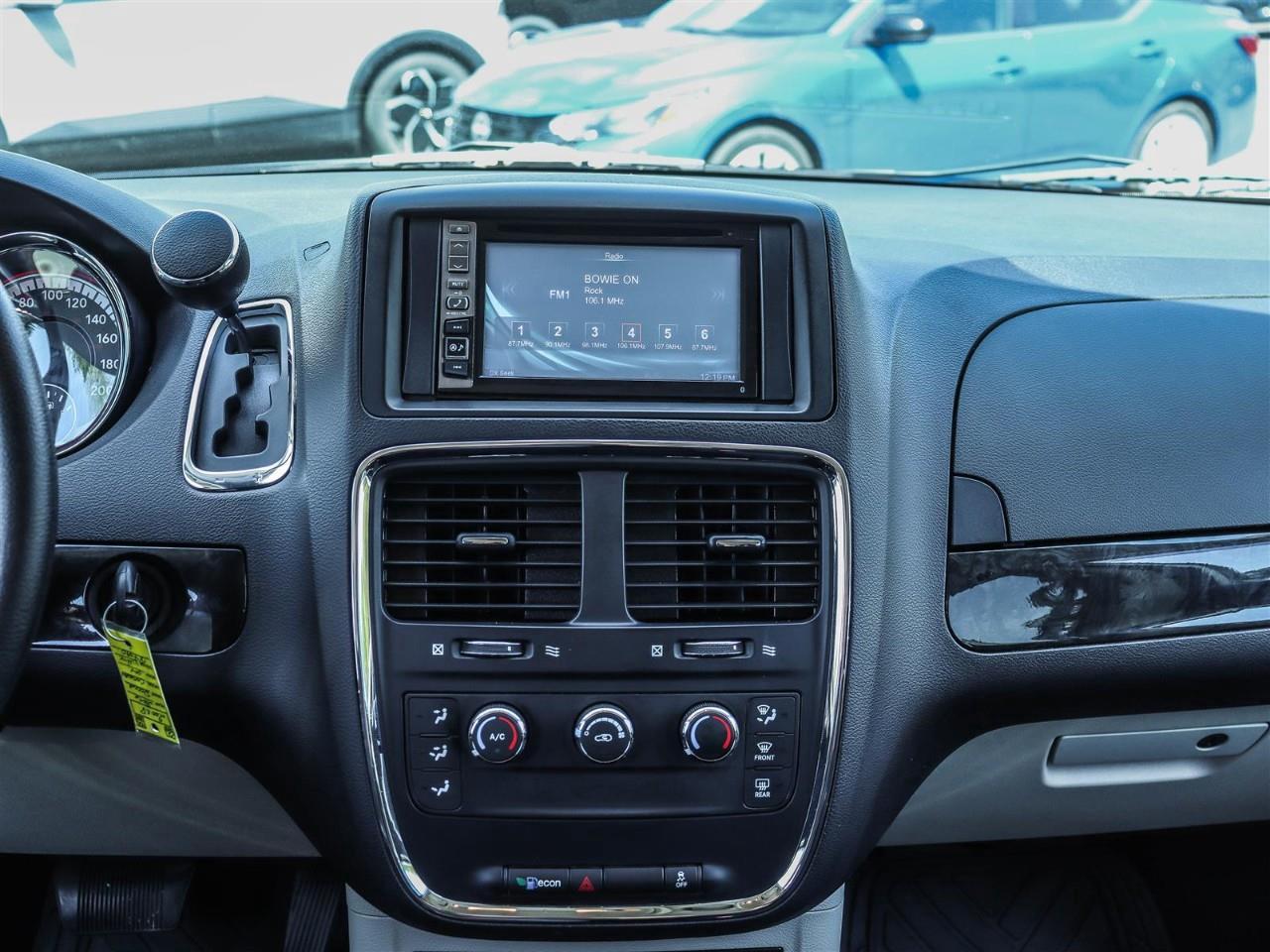 2016 Dodge Grand Caravan SE/SXT Passenger Van Photo