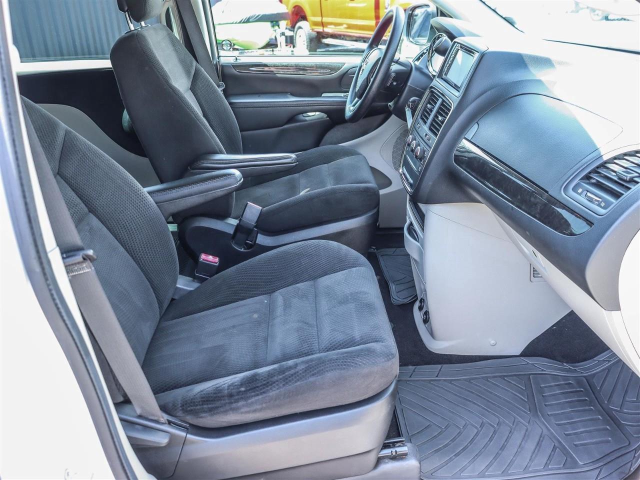 2016 Dodge Grand Caravan SE/SXT Passenger Van Photo