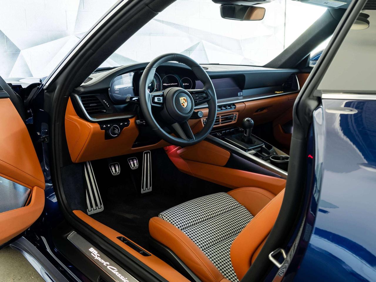 2023 Porsche 911 Sport Classic Photo