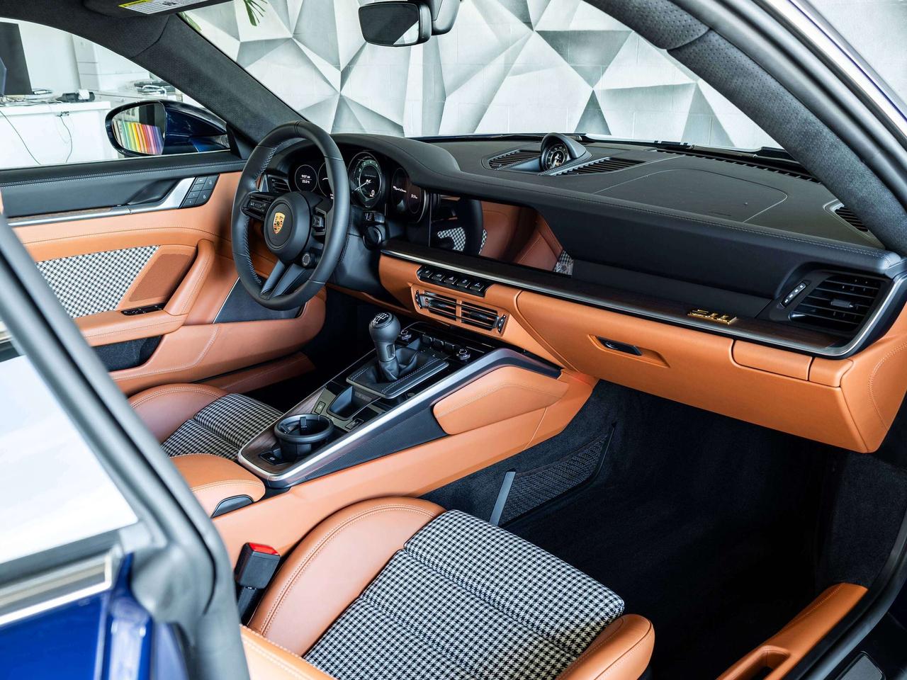 2023 Porsche 911 Sport Classic Photo