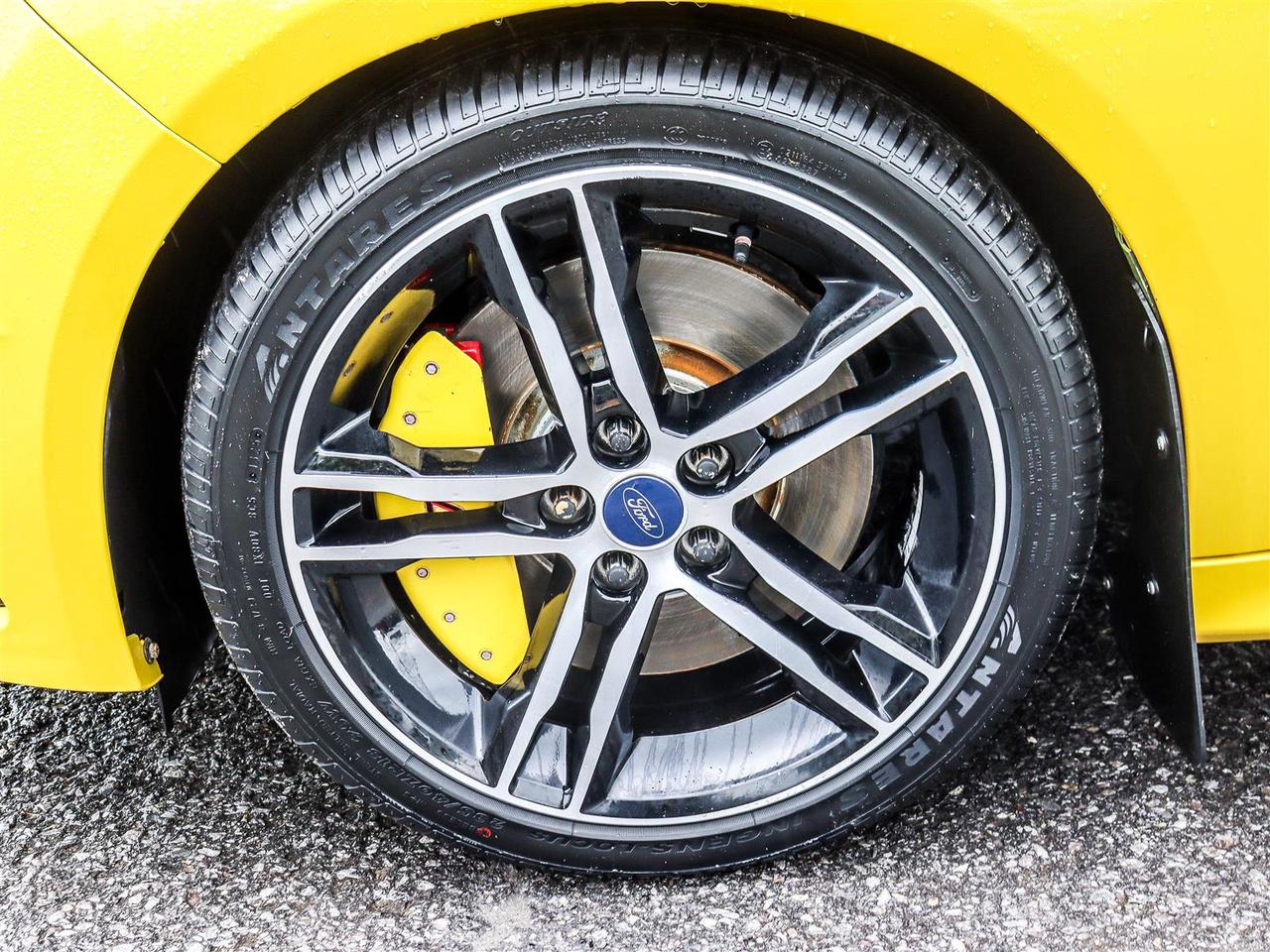 2018 Ford Focus ST ST Photo