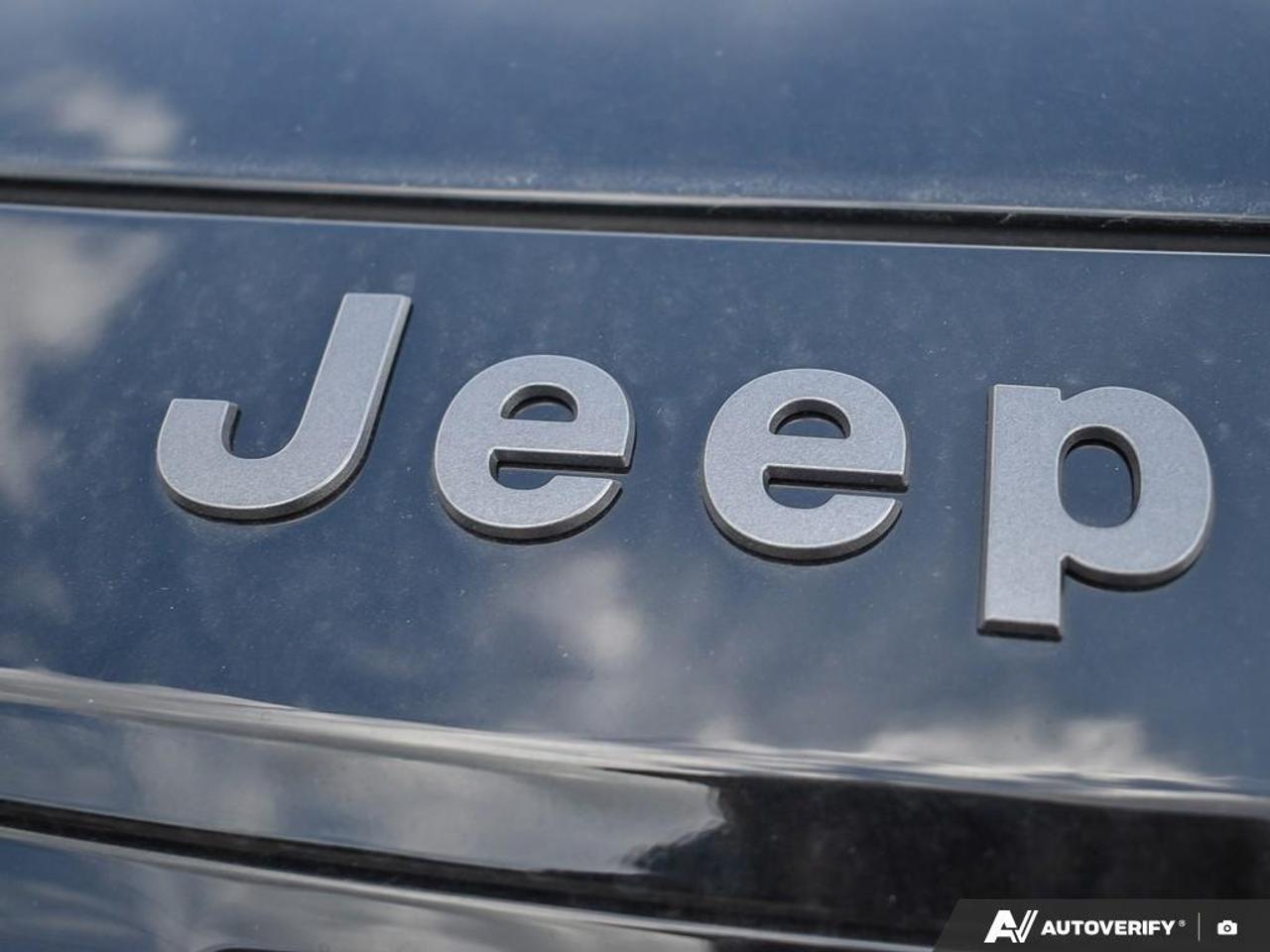 2026 Jeep Cherokee Laredo/Limited 4dr 4x4 Photo