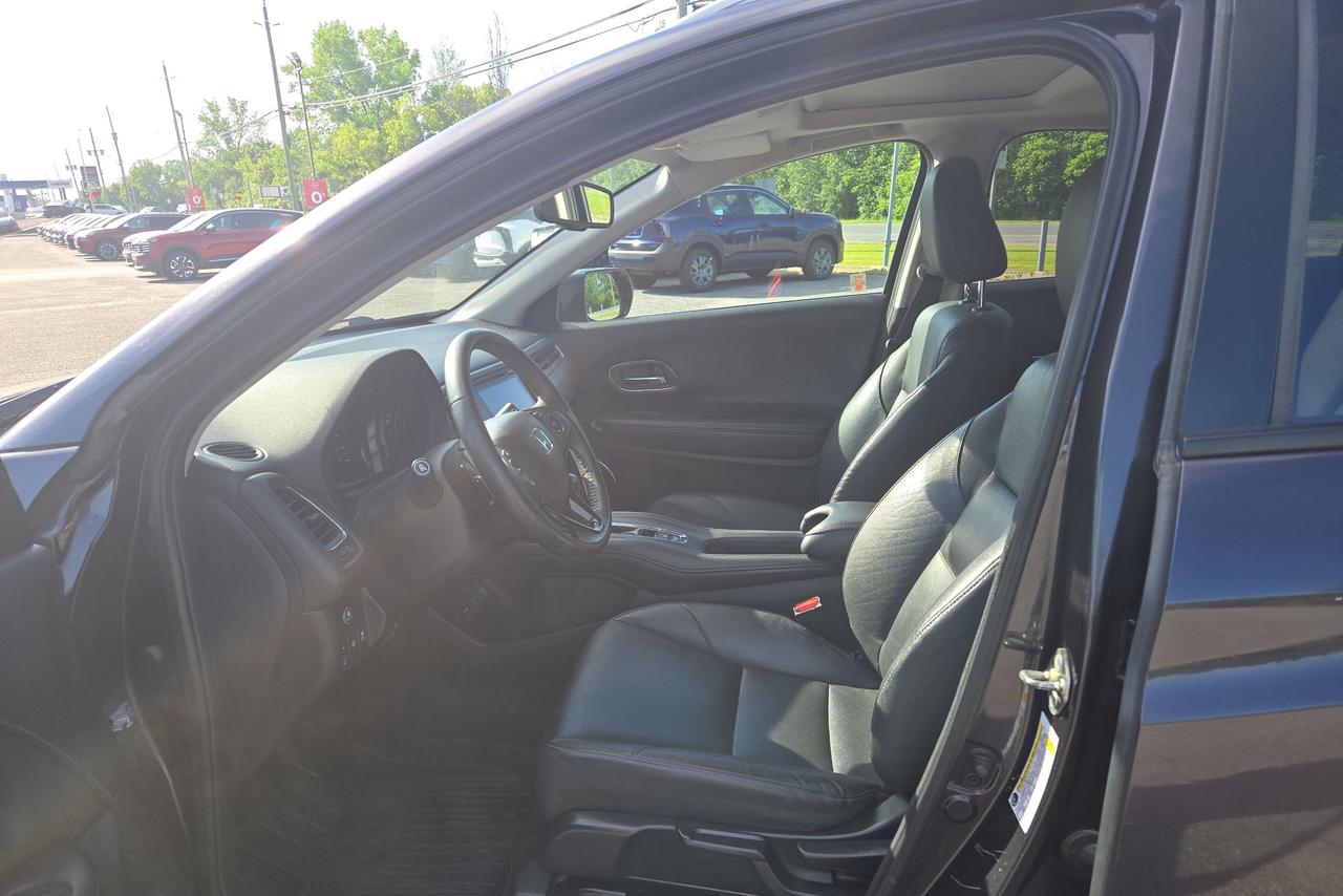 2017 Honda HR-V EX-L Photo