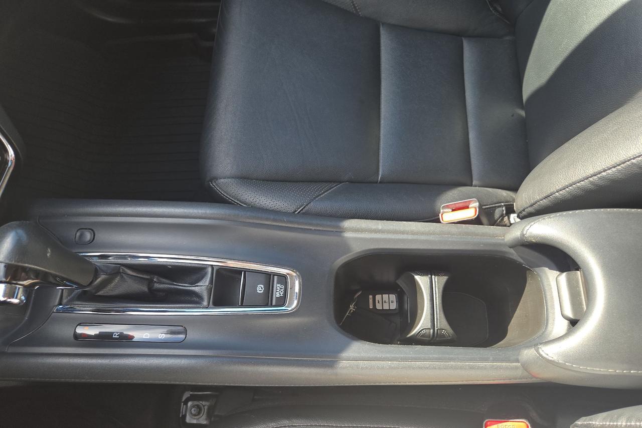 2017 Honda HR-V EX-L Photo