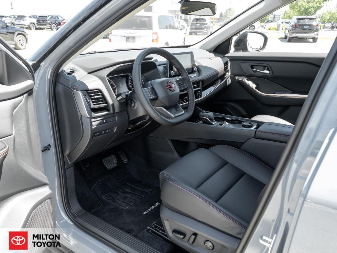 2026 Nissan Rogue LEATHERETTE SEATS BLACK WHEELS ROOF RACK HEATED ST Photo