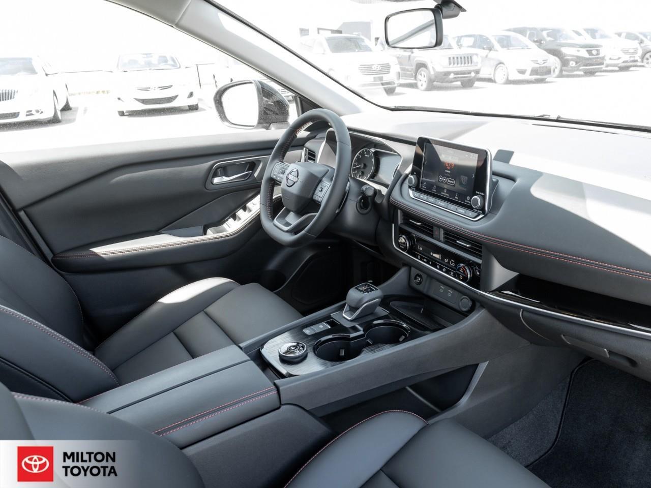 2026 Nissan Rogue LEATHERETTE SEATS BLACK WHEELS ROOF RACK HEATED ST Photo