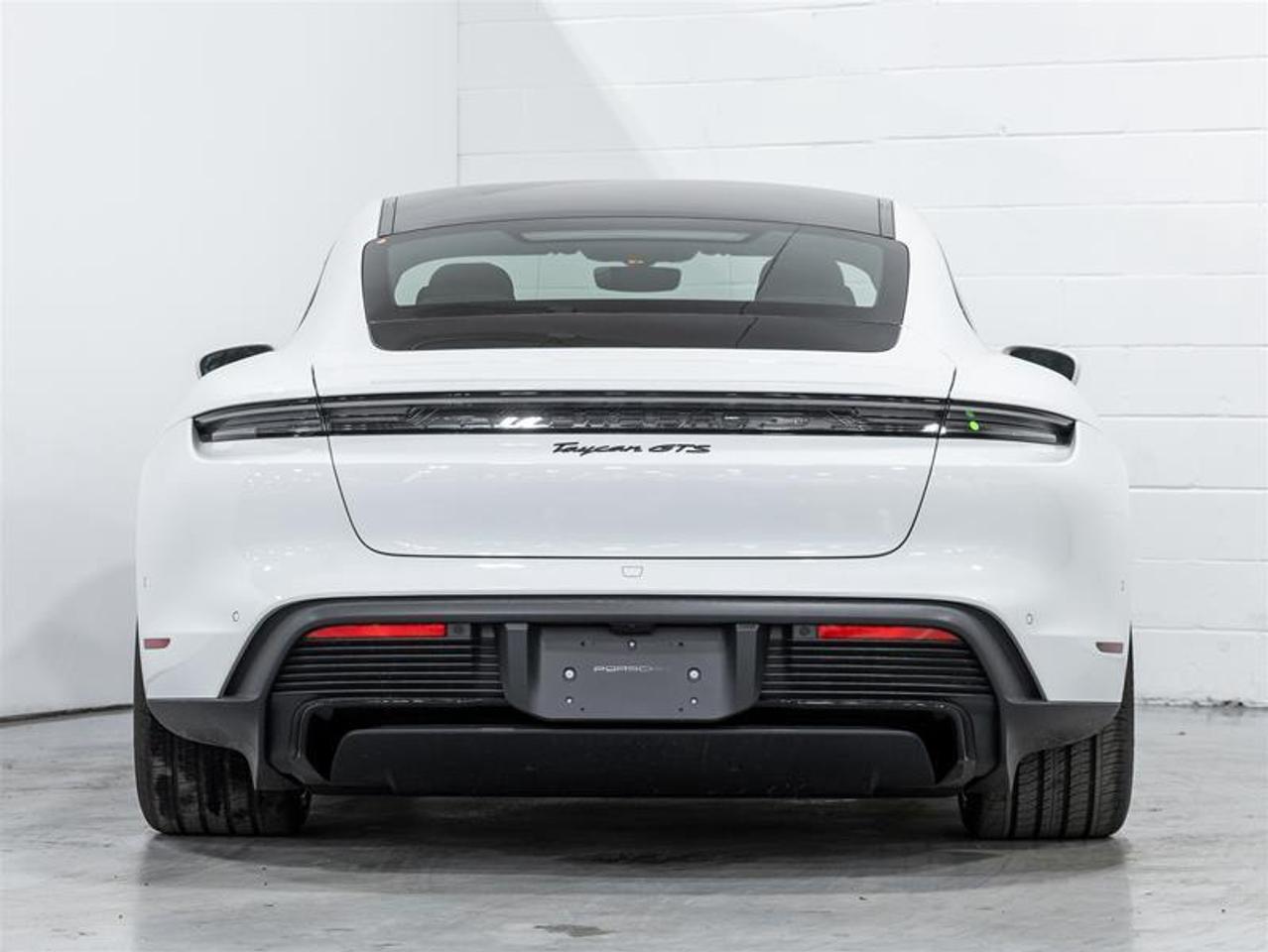 2025 Porsche Taycan  Photo