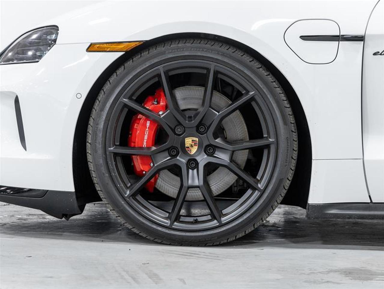 2025 Porsche Taycan  Photo