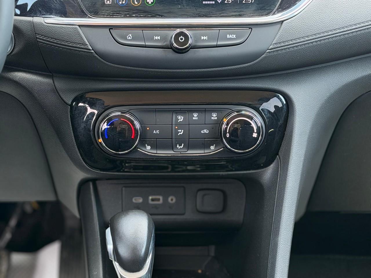 2022 Buick Encore GX Preferred All-Wheel Drive Photo