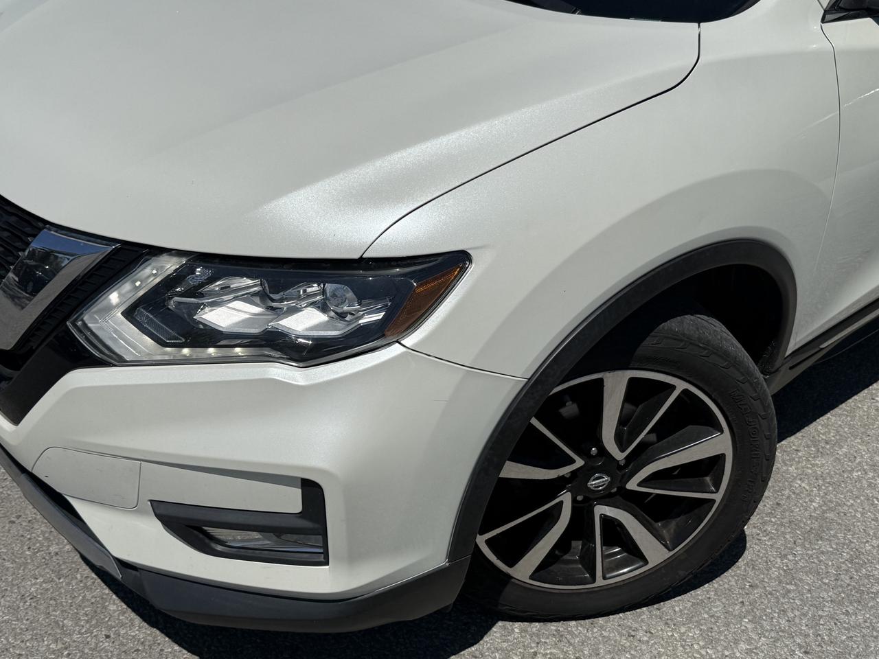 2019 Nissan Rogue SL l AWD l 2.5L l 4Cyl l Gas l Auto l 360 Cam Photo