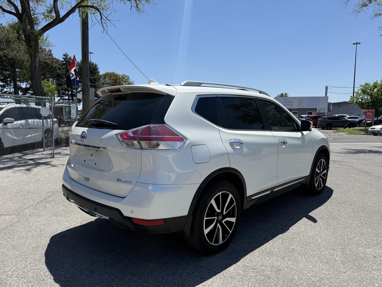 2019 Nissan Rogue SL l AWD l 2.5L l 4Cyl l Gas l Auto l 360 Cam Photo