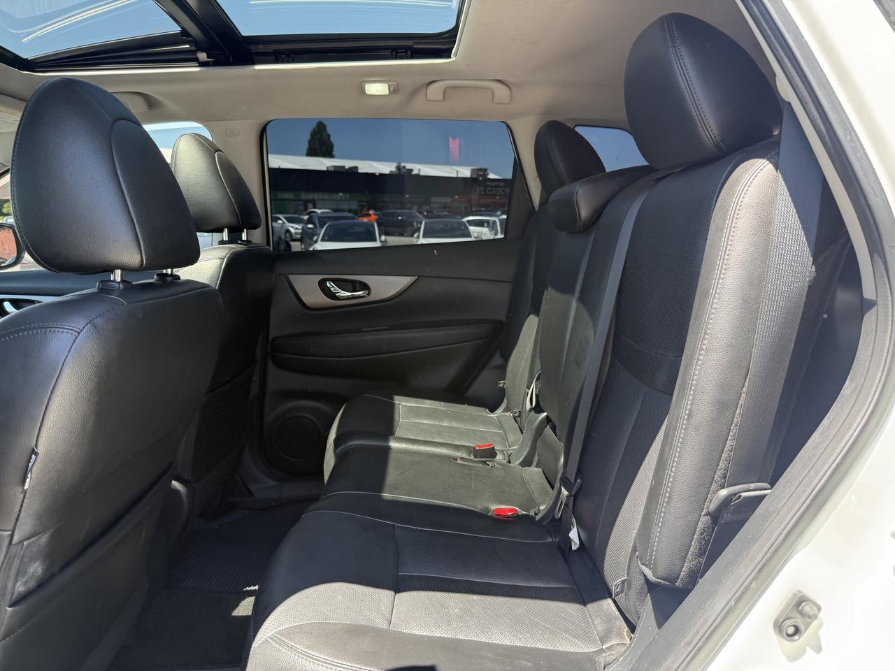 2019 Nissan Rogue SL l AWD l 2.5L l 4Cyl l Gas l Auto l 360 Cam Photo