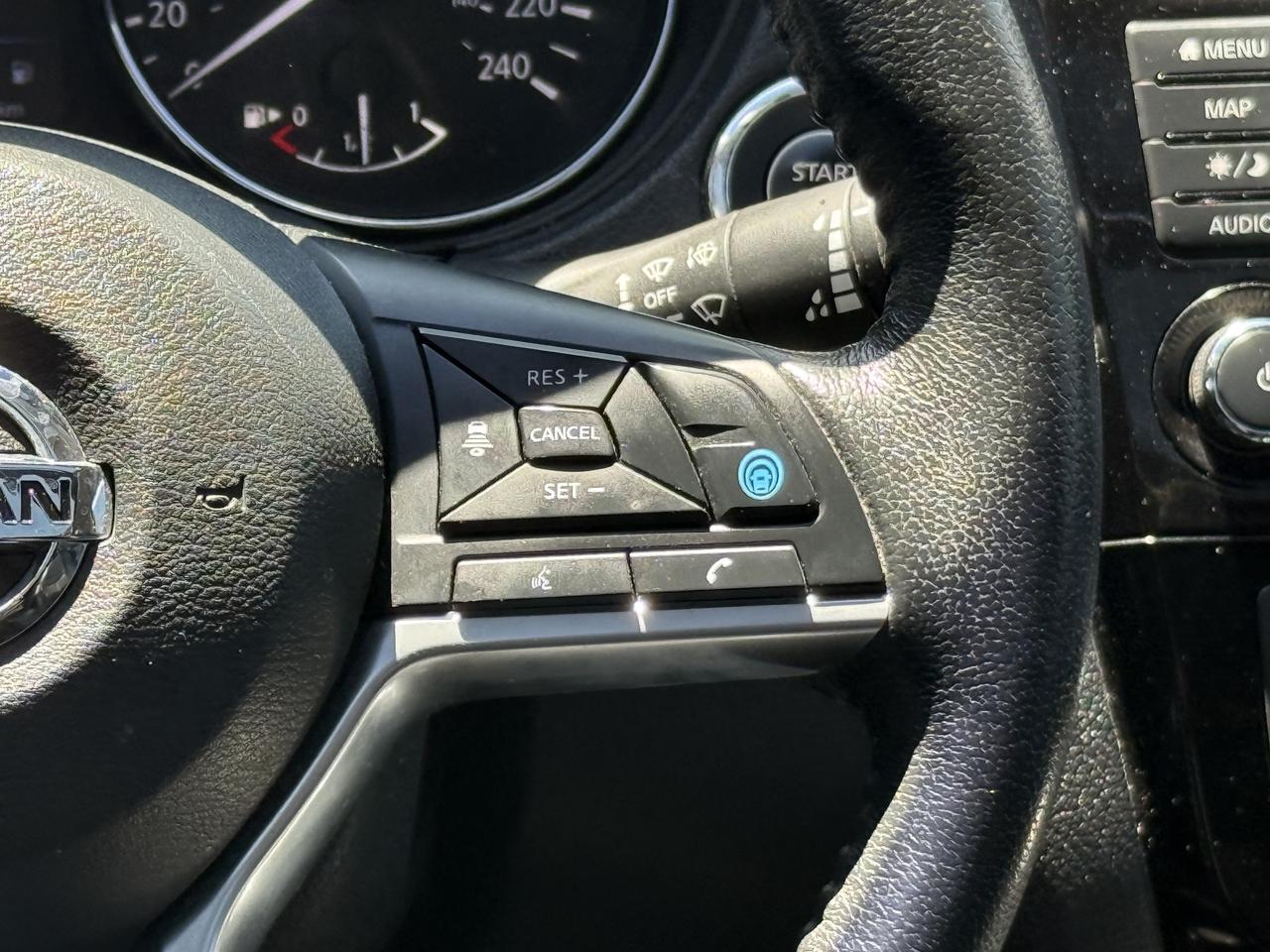 2019 Nissan Rogue SL l AWD l 2.5L l 4Cyl l Gas l Auto l 360 Cam Photo
