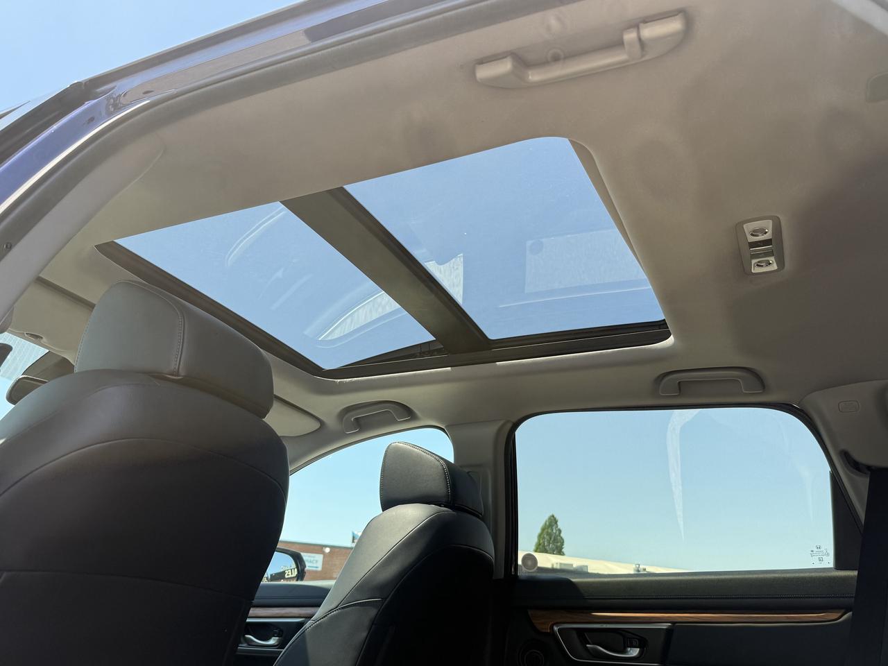 2019 Honda CR-V Touring l AWD l 1.5L l 4Cyl l Auto l Eco Vehicle Photo