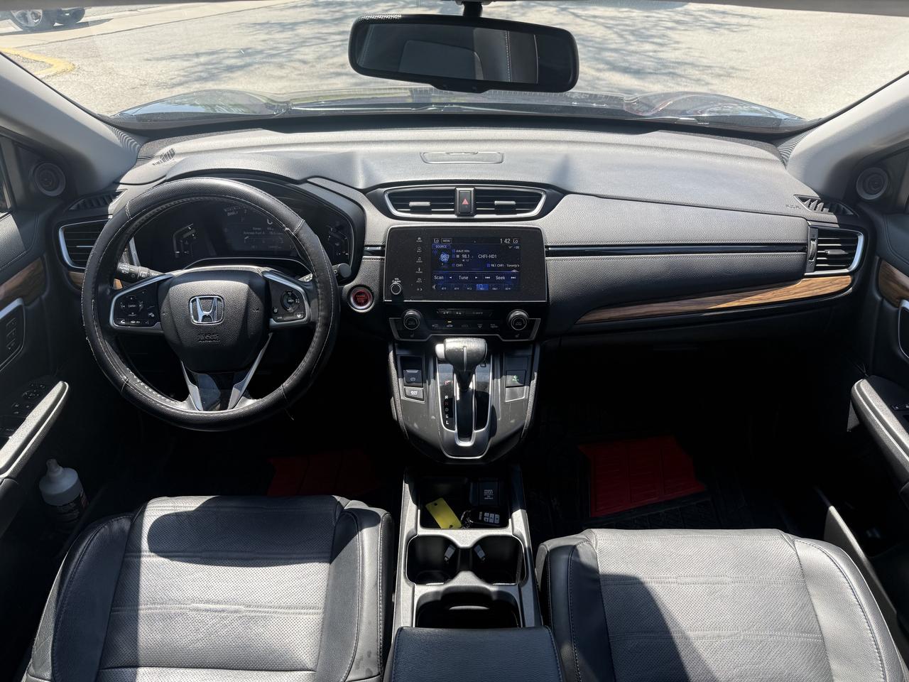2019 Honda CR-V Touring l AWD l 1.5L l 4Cyl l Auto l Eco Vehicle Photo