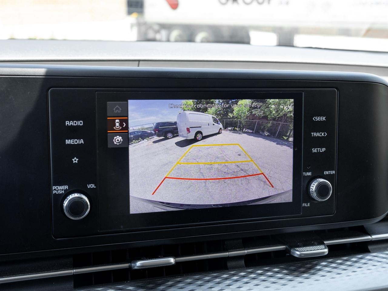 2024 Kia Carnival LX FWD, Camera Photo