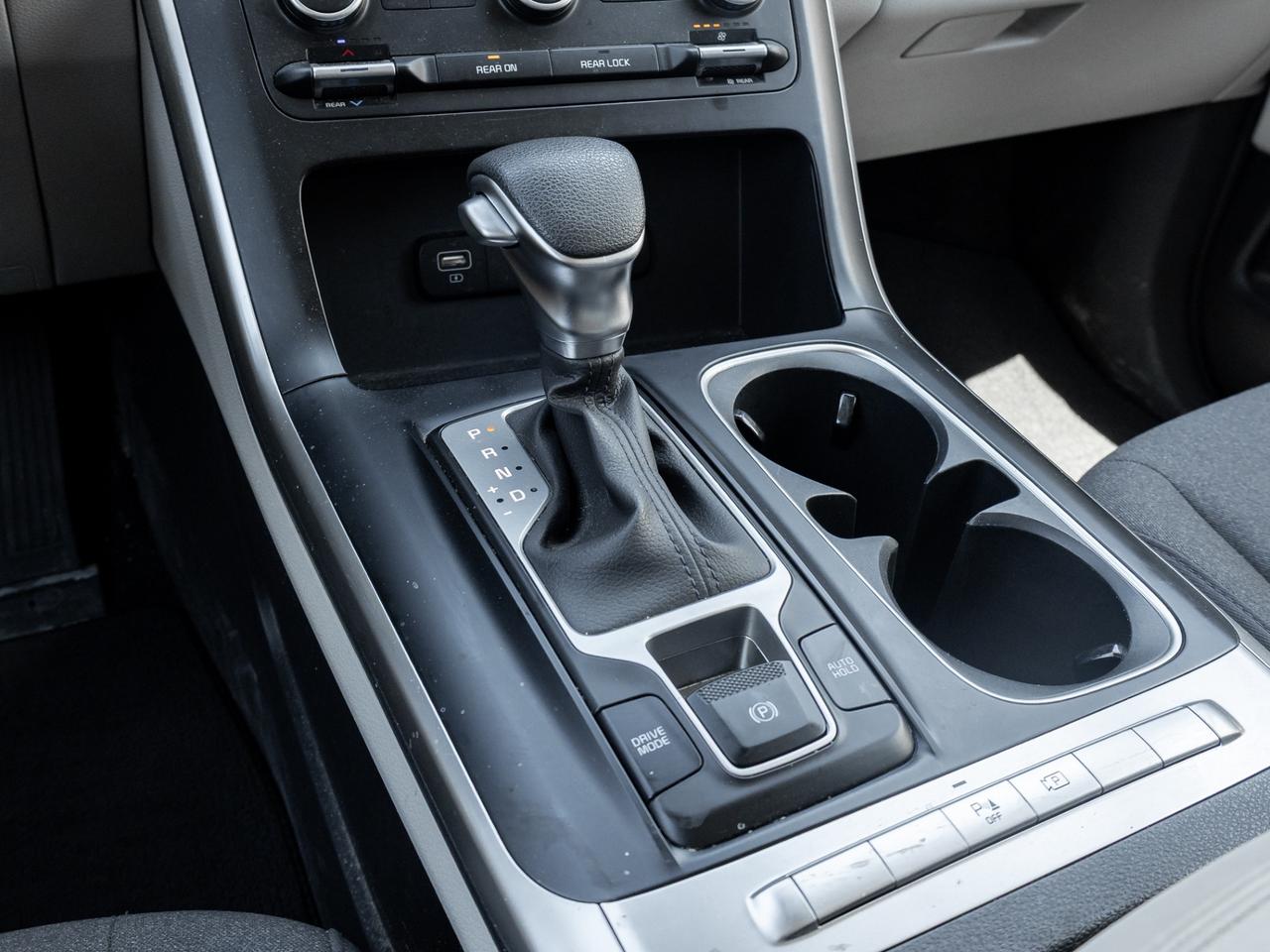 2024 Kia Carnival LX FWD, Camera Photo
