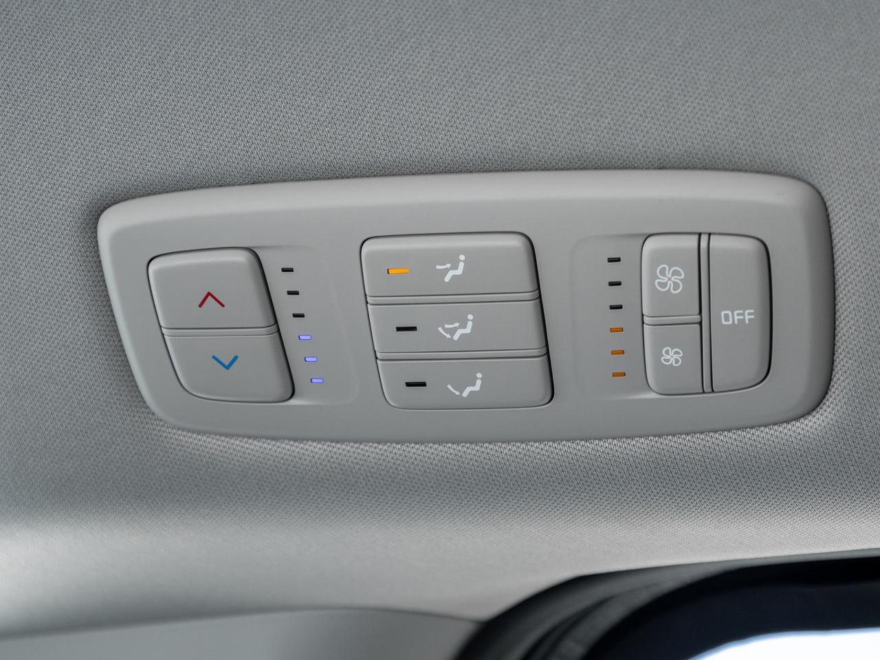 2024 Kia Carnival LX FWD, Camera Photo