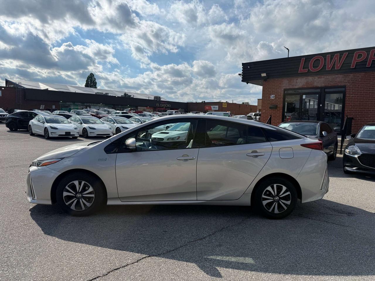 2018 Toyota Prius Prime Prime Advanced l FWD l 1.8L l 4Cyl l Hybrid l Photo