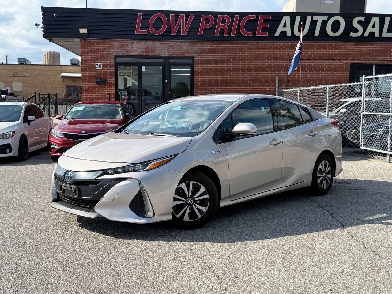 2018 Toyota Prius Prime Prime Advanced l FWD l 1.8L l 4Cyl l Hybrid l Photo1