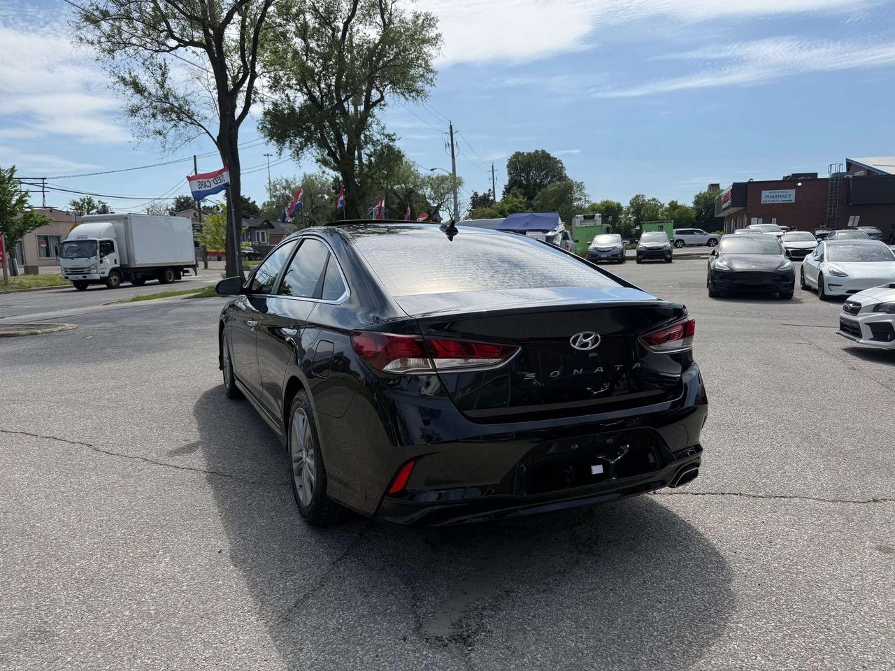 2019 Hyundai Sonata Preferred l FWD l CarPlay l FWD l 2.5L l 4Cyl Photo