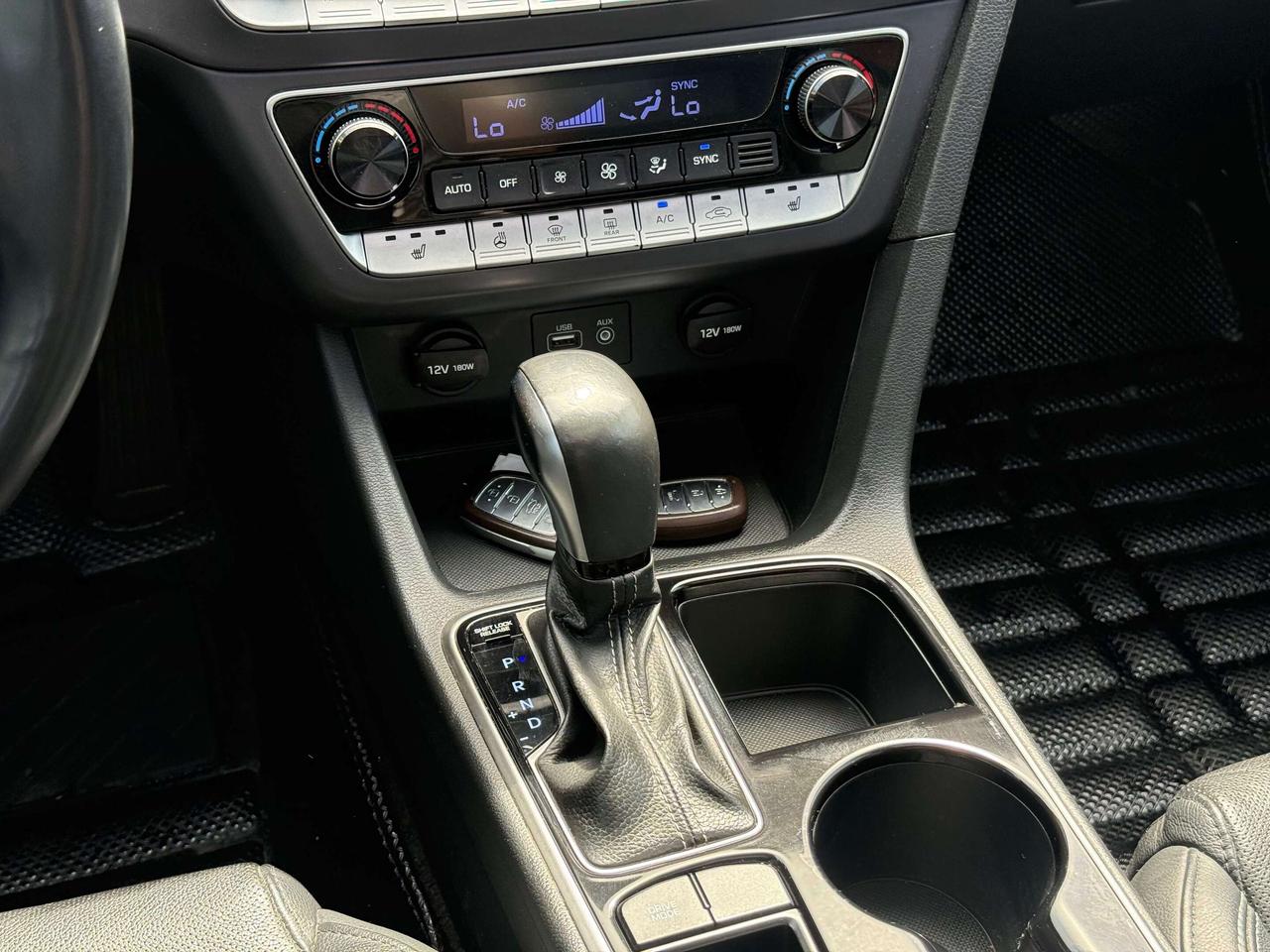 2019 Hyundai Sonata Preferred l FWD l CarPlay l FWD l 2.5L l 4Cyl Photo