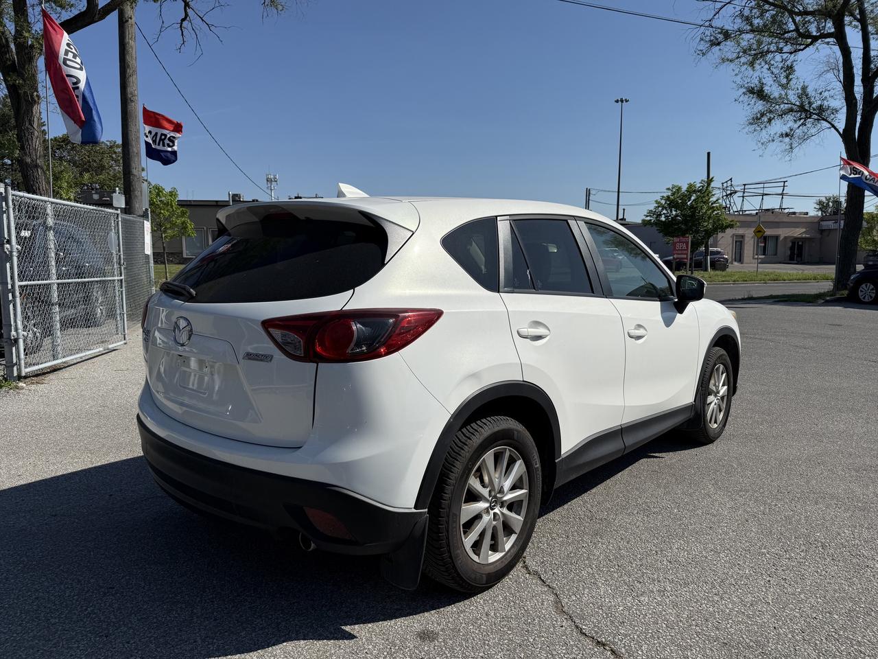 2016 Mazda CX-5 GS l AWD l Auto l 2.5L l 4Cyl l Sunroof Photo