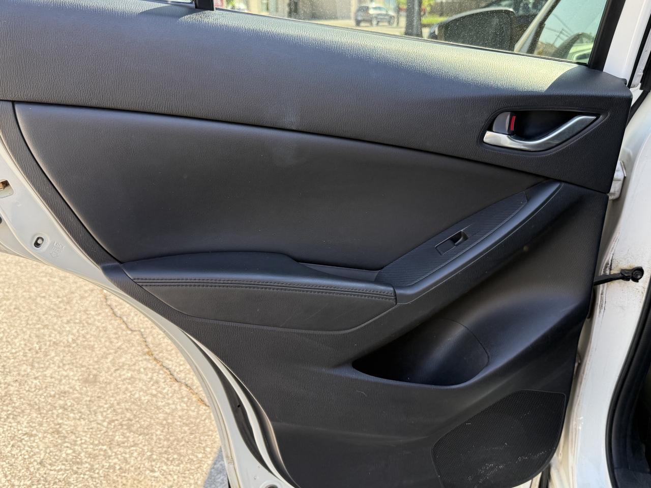 2016 Mazda CX-5 GS l AWD l Auto l 2.5L l 4Cyl l Sunroof Photo