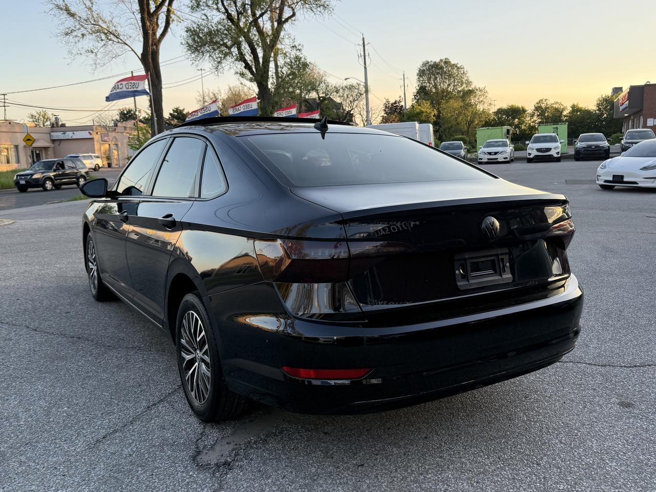 2021 Volkswagen Jetta Highline l 1.4L l 4Cyl l Carplay l FWD l Auto Photo