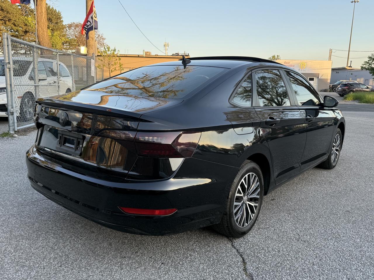 2021 Volkswagen Jetta Highline l 1.4L l 4Cyl l Carplay l FWD l Auto Photo