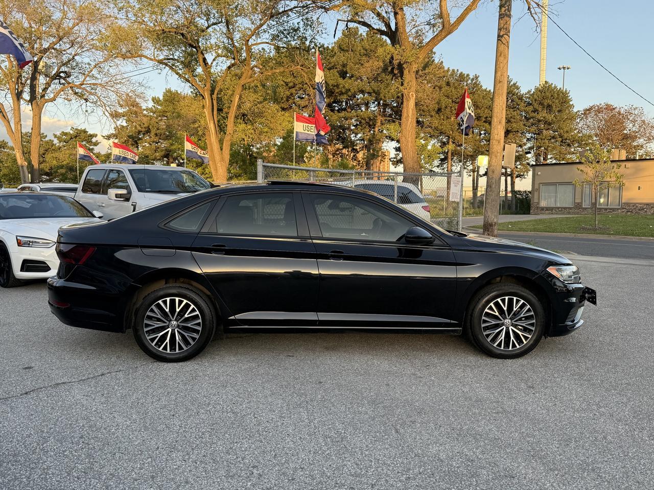 2021 Volkswagen Jetta Highline l 1.4L l 4Cyl l Carplay l FWD l Auto Photo