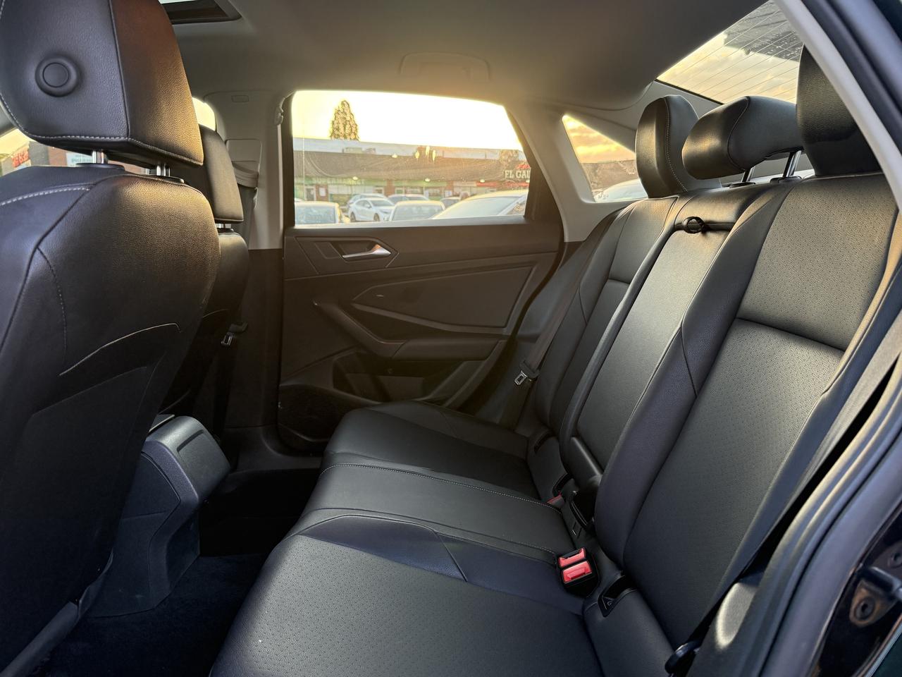 2021 Volkswagen Jetta Highline l 1.4L l 4Cyl l Carplay l FWD l Auto Photo