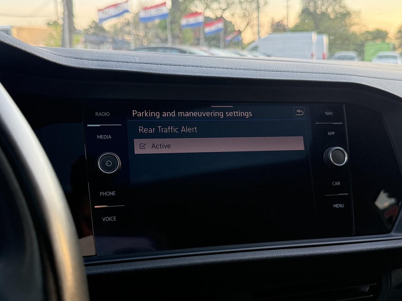 2021 Volkswagen Jetta Highline l 1.4L l 4Cyl l Carplay l FWD l Auto Photo