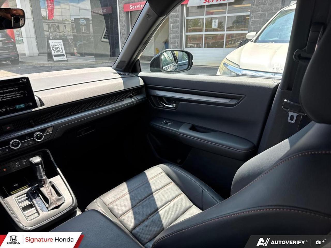 2025 Honda CR-V Hybrid EX-L Photo