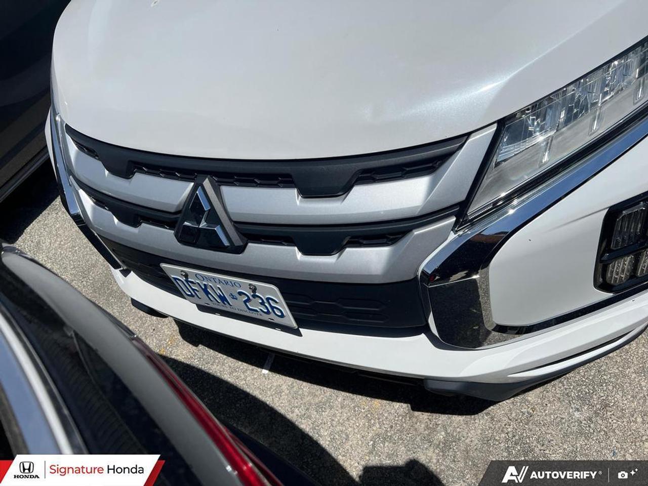2020 Mitsubishi RVR ES Photo