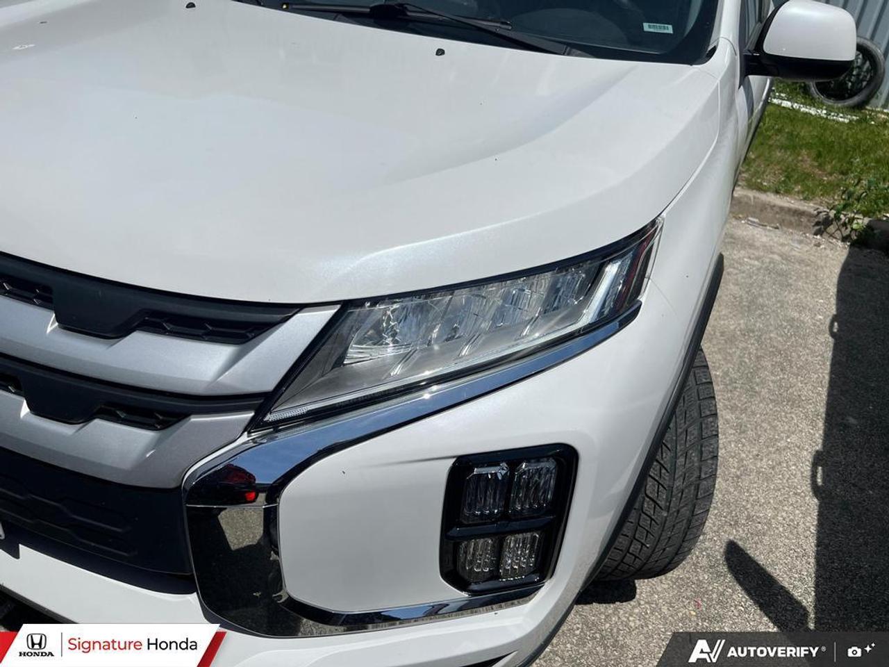 2020 Mitsubishi RVR ES Photo
